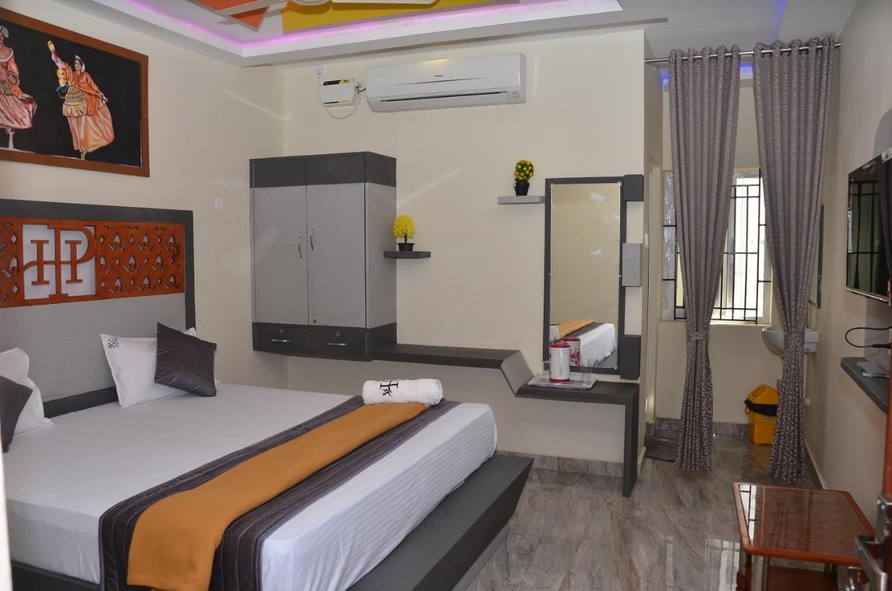 Hotel Panchavarnaa Rāmeswaram エクステリア 写真