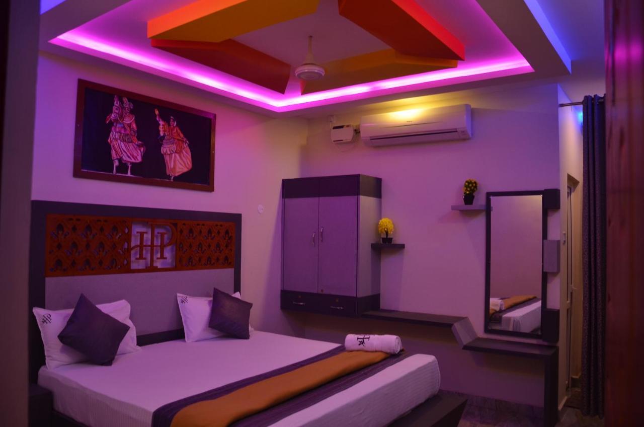 Hotel Panchavarnaa Rāmeswaram エクステリア 写真